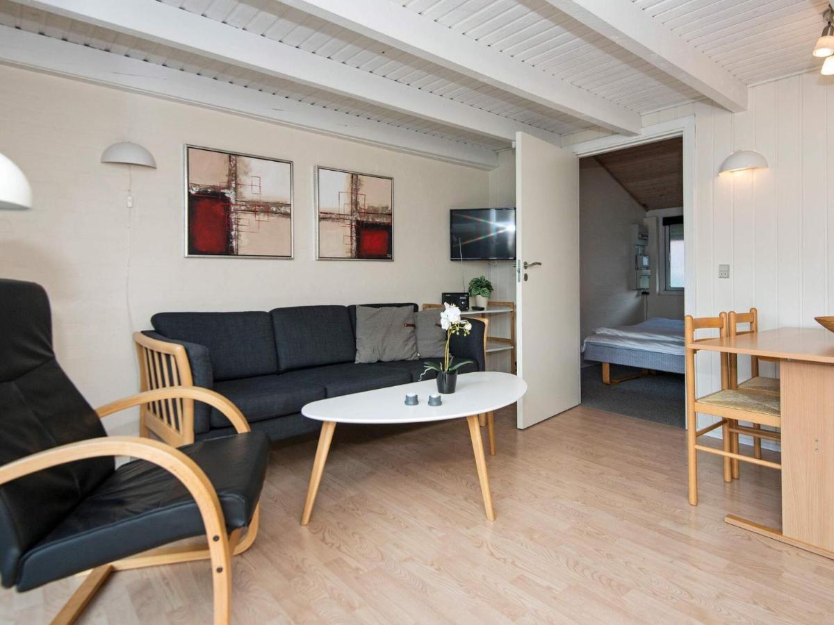 6 Person Holiday Home On A Holiday Park In Hemmet Exterior foto
